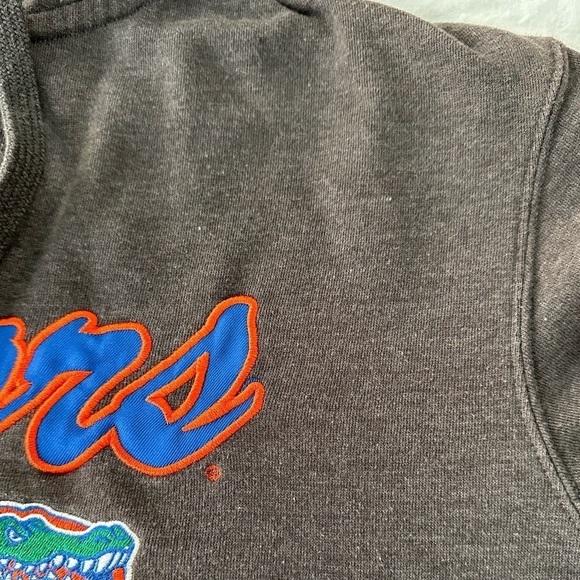 University of Florida Gators Hoodies Gray Size Medium - Lightly Used - Picture 5 of 8